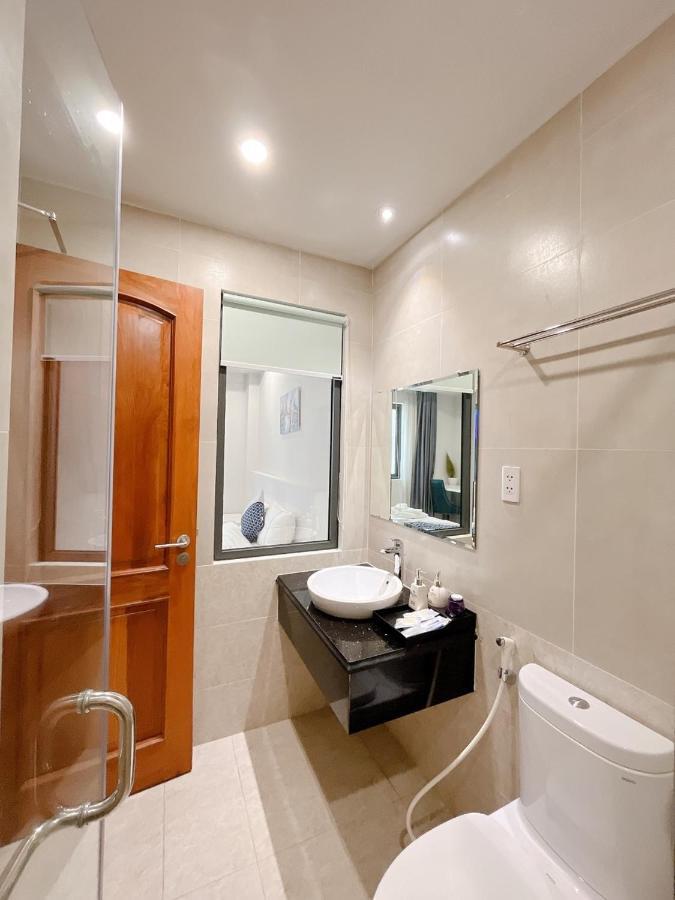 Ballantine Hotel Ho Chi Minh-stad Buitenkant foto